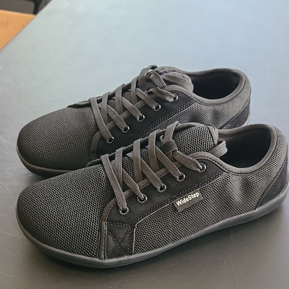 Women's Black Mesh Sneakers